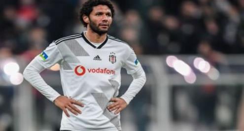 النني مهنئًا زملائه بالفوز بكأس الاتحاد: "لندن دائمًا حمراء"